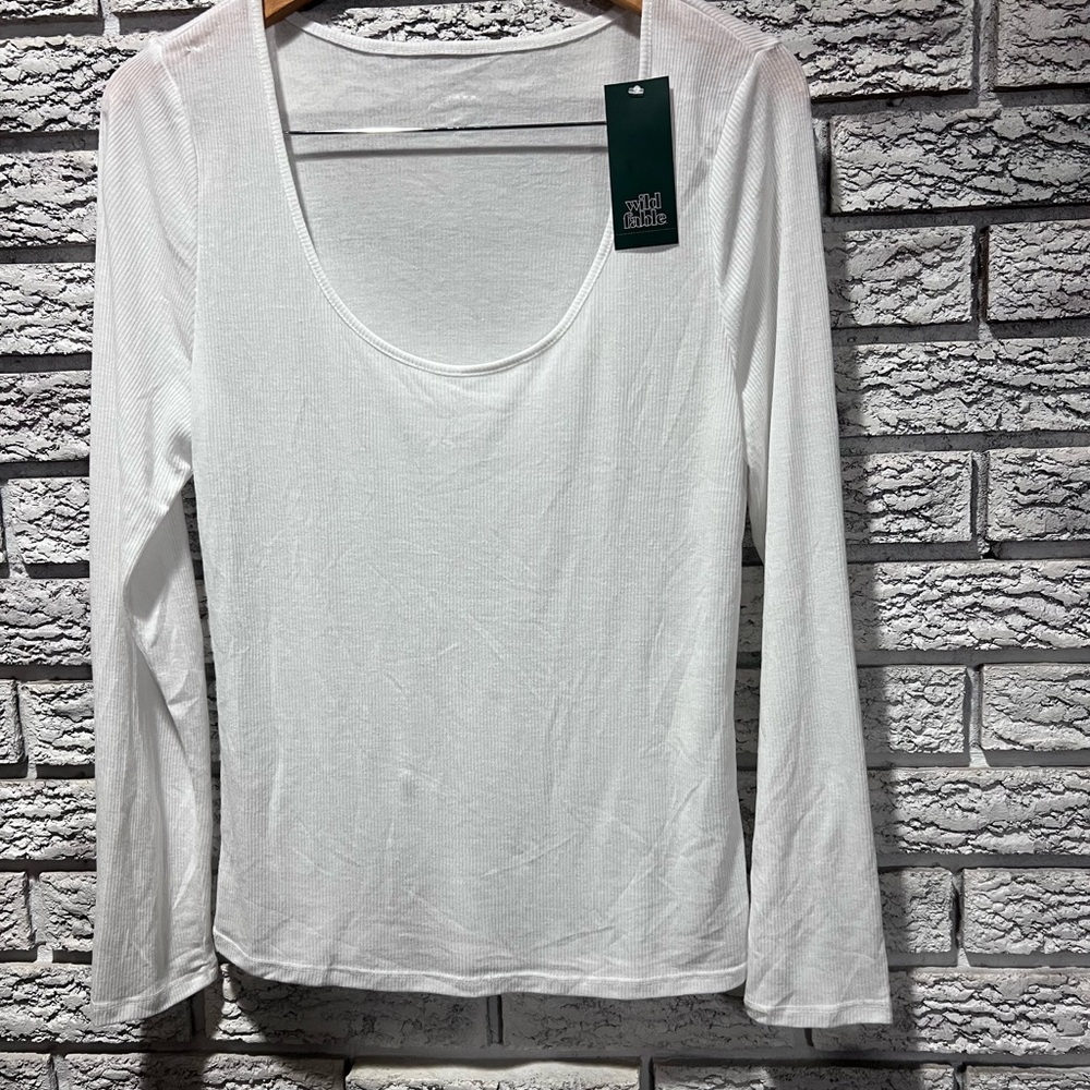 Wild Fable White Long Sleeve Tee